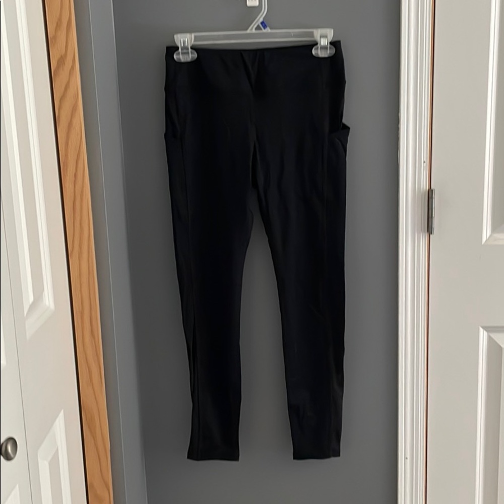 Athletic leggings